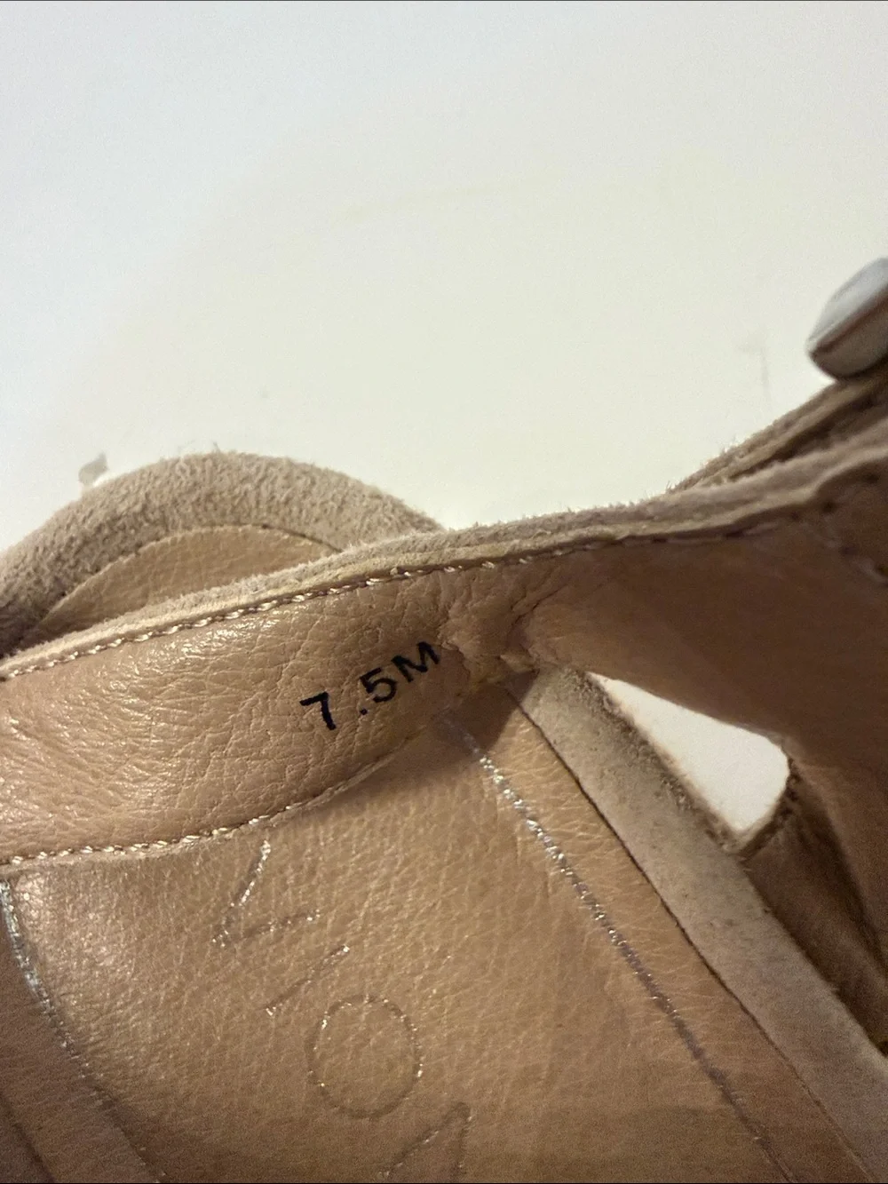VIONIC SHOES SANDALS WEDGE STRAPS BUCKLES TAN SUEDE SIZE 7.5